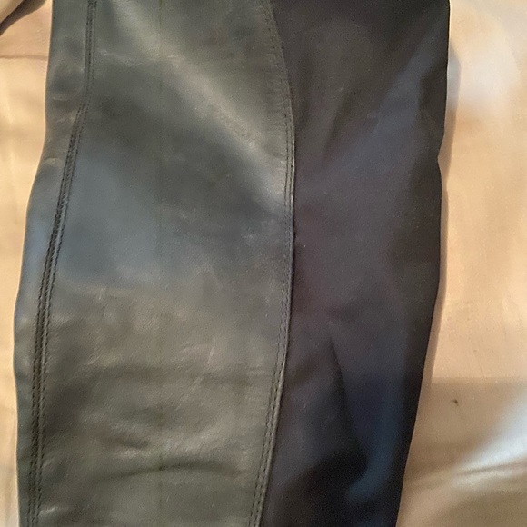 Boots - Picture 3 of 3